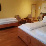 Vulkan Residenz I Self Check-in Hotel Schwarzautal