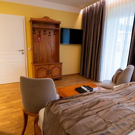 Hotel Vulkan Residenz I Self Check-in 3*