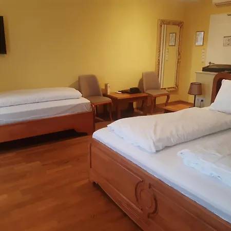 Vulkan Residenz I Self Check-in Hotel Schwarzautal