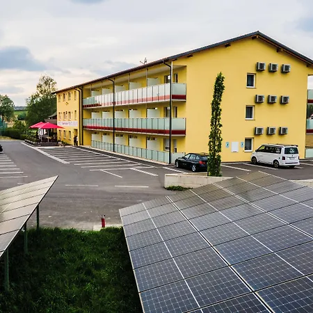 酒店 Vulkan Residenz I Self Check-in Schwarzautal